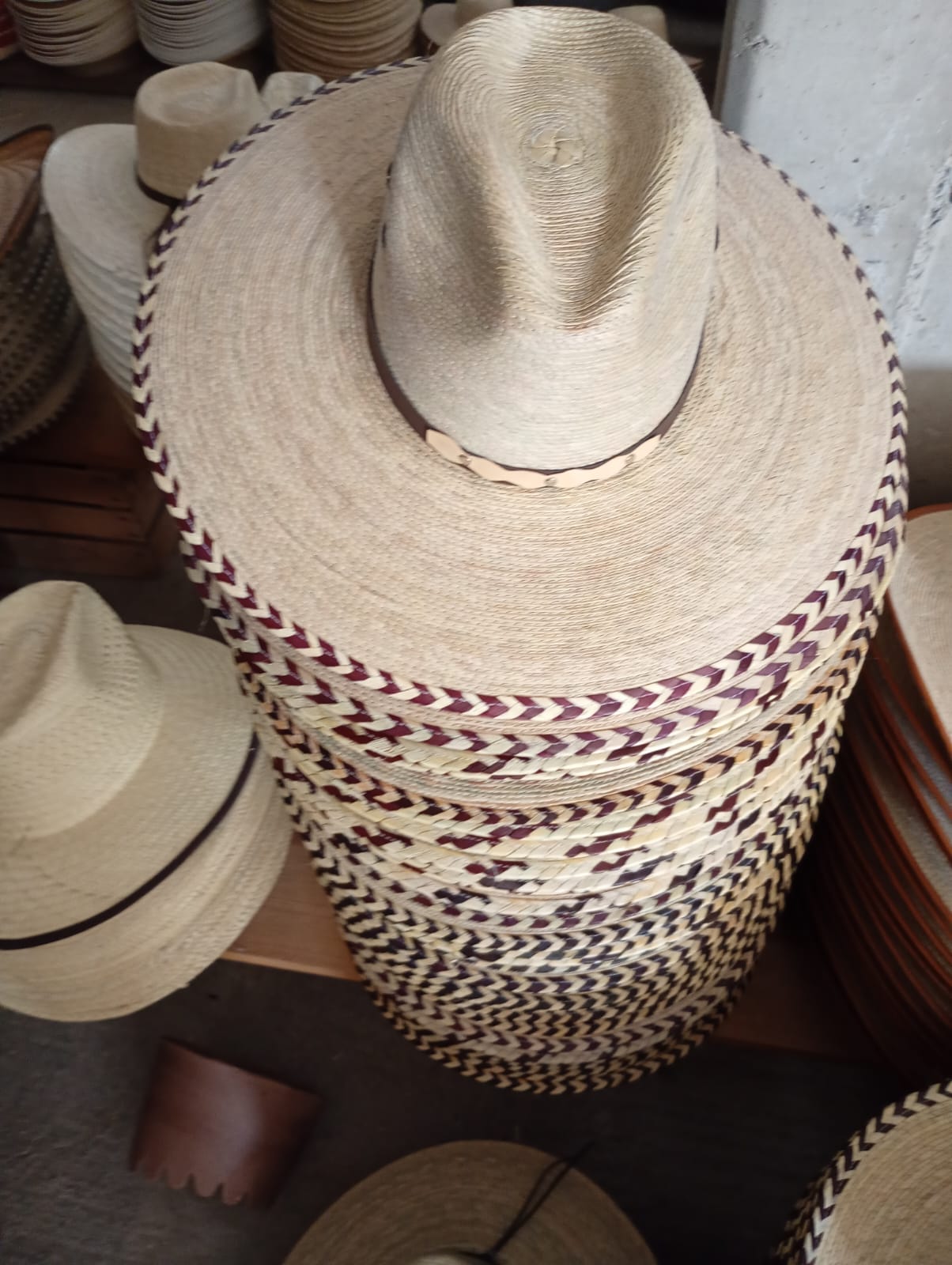 Sombreros Bado One hats imagen 17