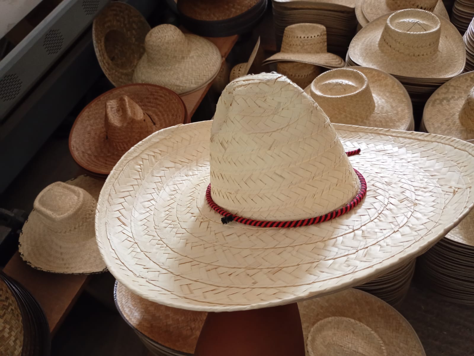 Sombreros Bado One hats imagen 32